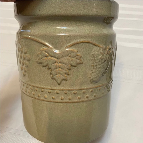 Ceramic Cookie Storage Decorative Kitchen Decor Decanter- EUC - Picture 3 of 9